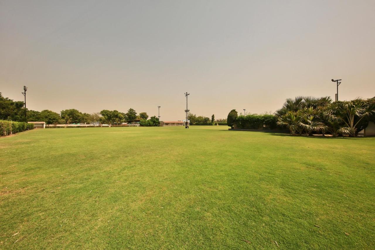 Radhe Upavan Resort Ahmedabad Exterior foto