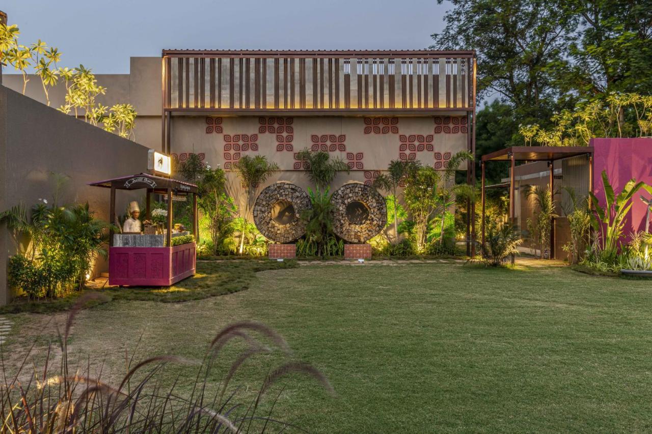 Radhe Upavan Resort Ahmedabad Exterior foto