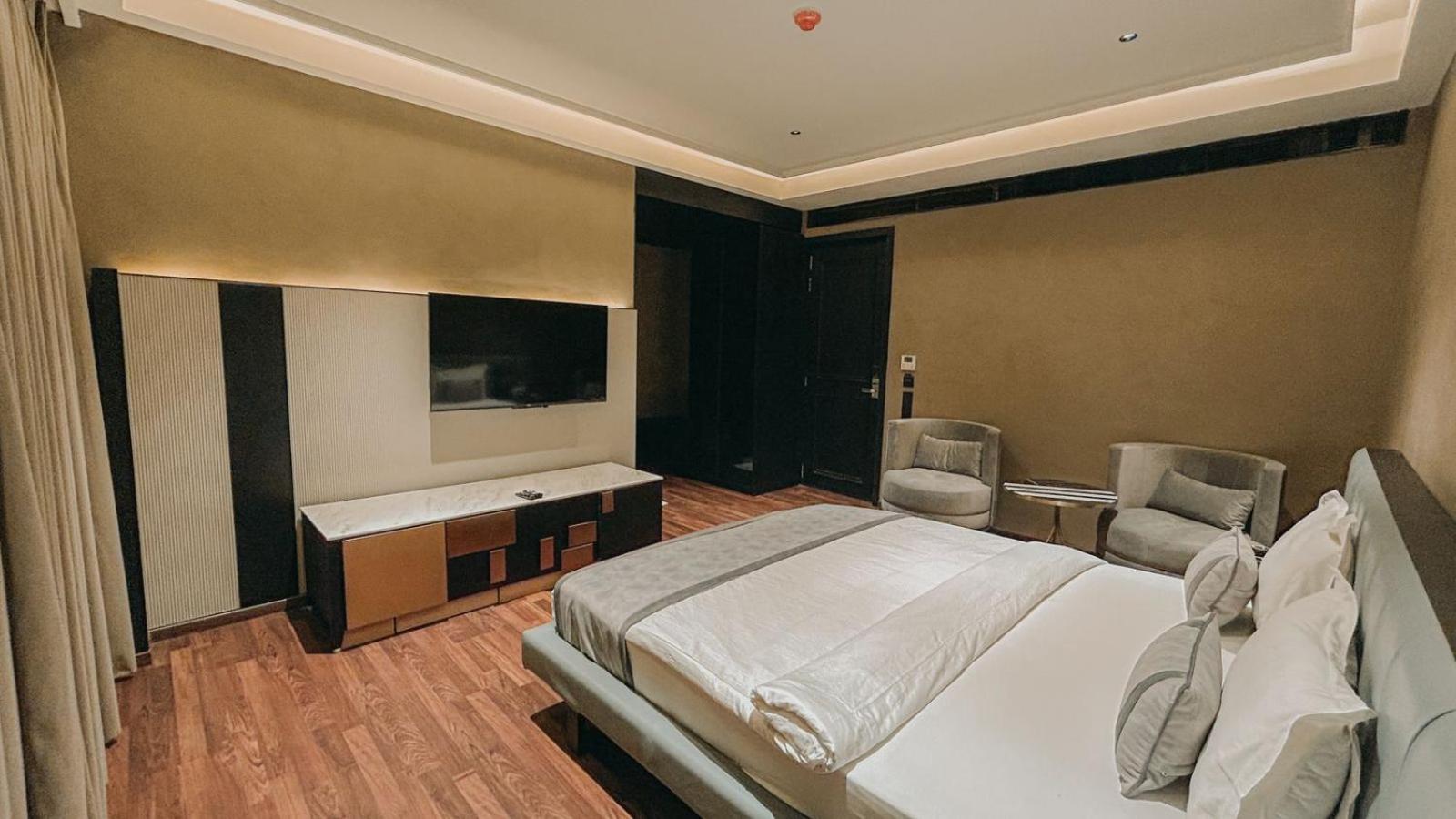 Radhe Upavan Resort Ahmedabad Exterior foto